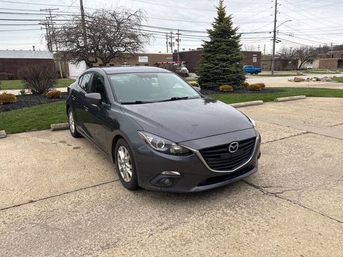 Used 2015 MAZDA MAZDA3 i Touring image 1