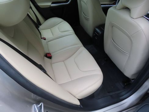 Used 2016 Volvo S60 T5 Premier w/ Climate Package AWD/4WD image 13