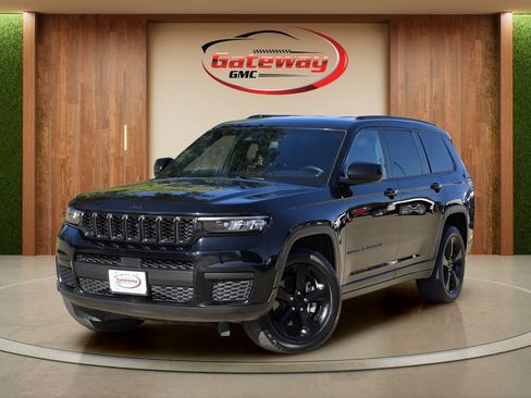 Used 2021 Jeep Grand Cherokee L Laredo AWD/4WD image 1