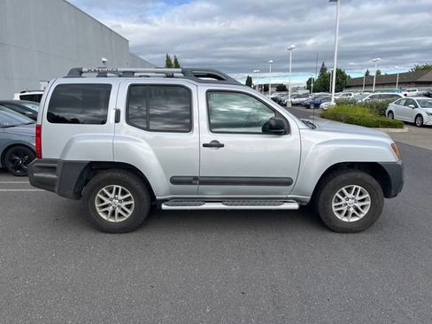 Used 2015 Nissan Xterra S w/ Value Package RWD image 4