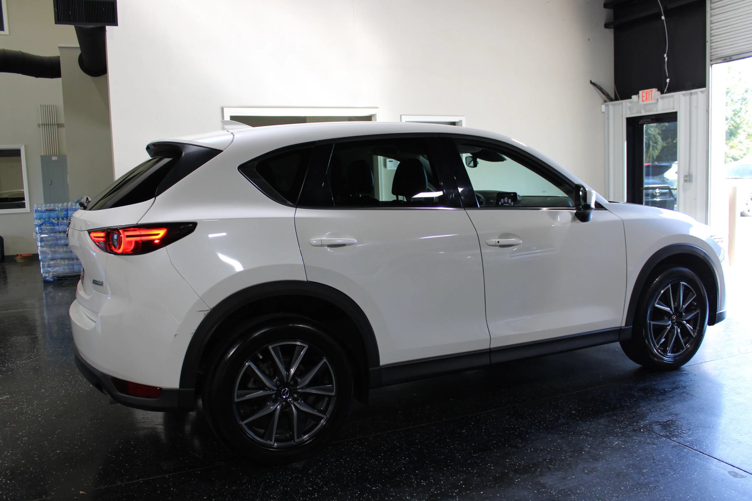 Used 2018 MAZDA CX-5 Grand Touring FWD image 3