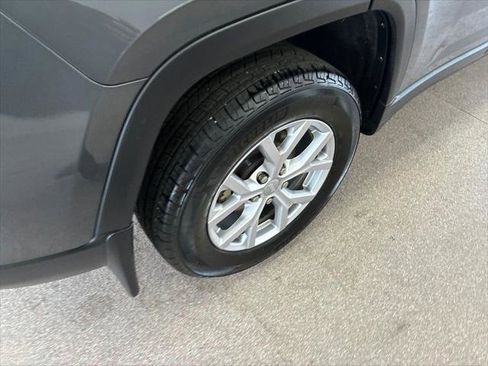 Certified 2022 Jeep Grand Cherokee Limited AWD/4WD image 21