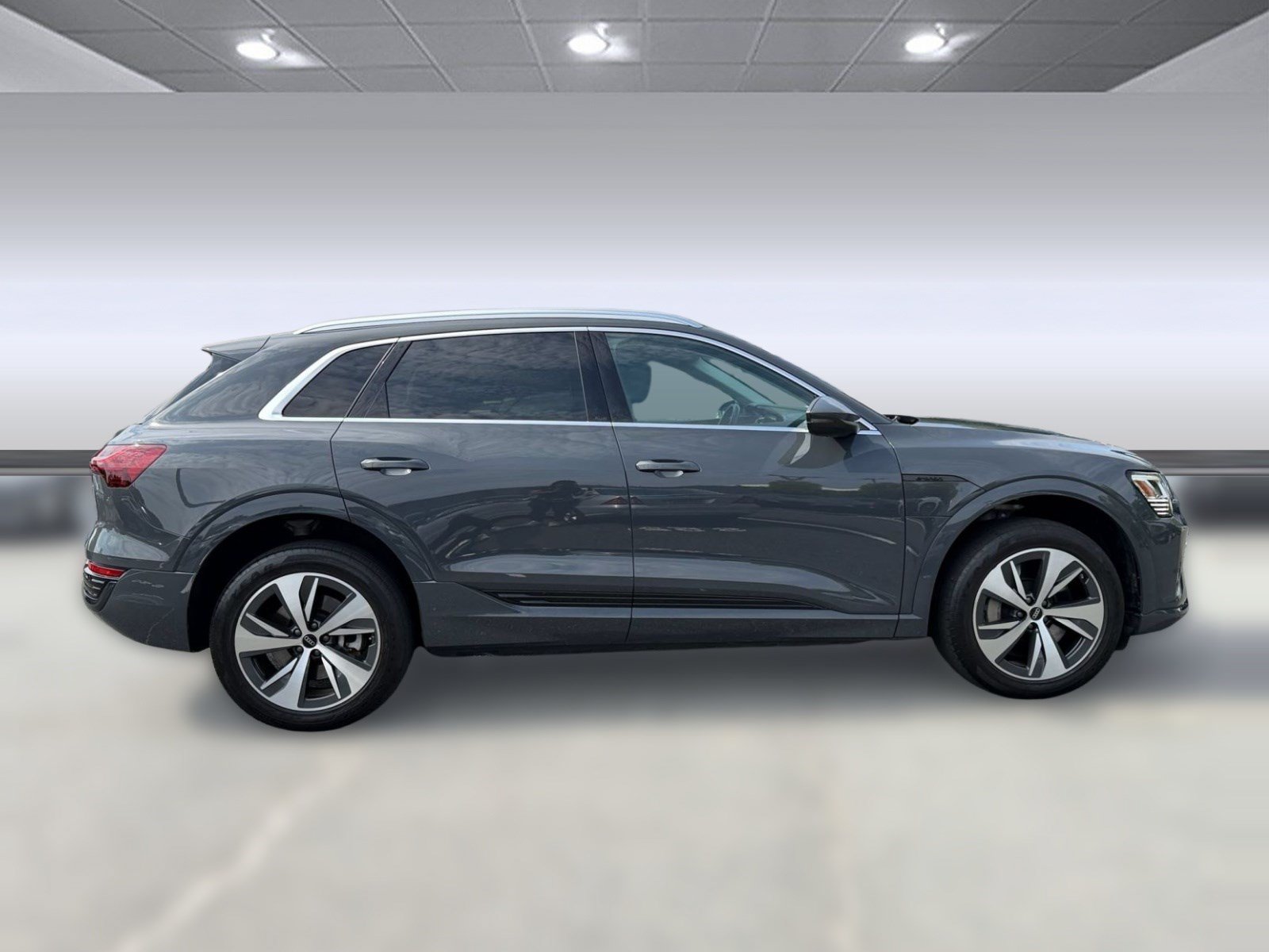 Used 2024 Audi Q8 e-tron Premium Plus AWD/4WD image 8