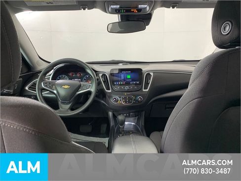 Used 2024 Chevrolet Malibu LT image 35