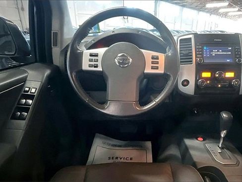 Used 2020 Nissan Frontier PRO-4X w/ Pro-4x Utility Package image 9