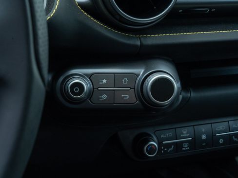 Used 2019 Ferrari 812 Superfast RWD image 44