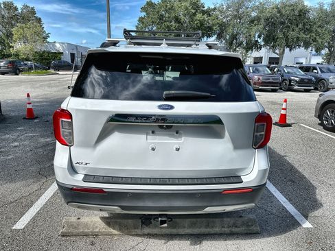 Used 2020 Ford Explorer XLT w/ Equipment Group 202A RWD image 7