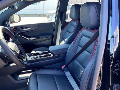 New 2026 Chevrolet Equinox RS w/ Convenience Package III FWD image 9
