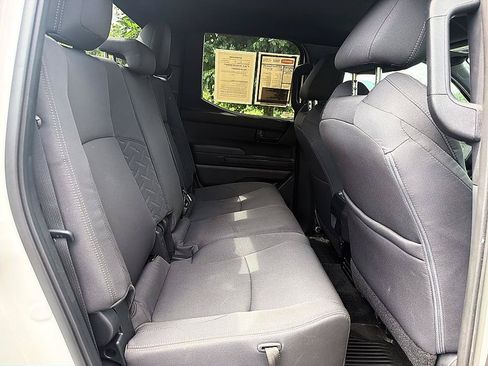Certified 2025 Toyota Tacoma SR5 AWD/4WD image 20