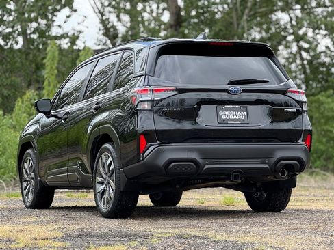 Certified 2025 Subaru Forester Touring w/ Popular Package - Touring AWD/4WD image 5