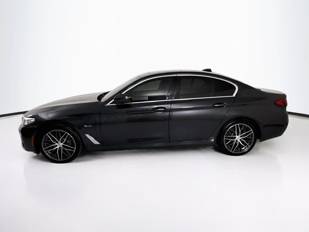 Used 2022 BMW 530e RWD image 8