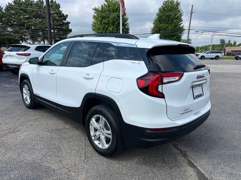 Used 2023 GMC Terrain SLE w/ Driver Convenience Package AWD/4WD image 8