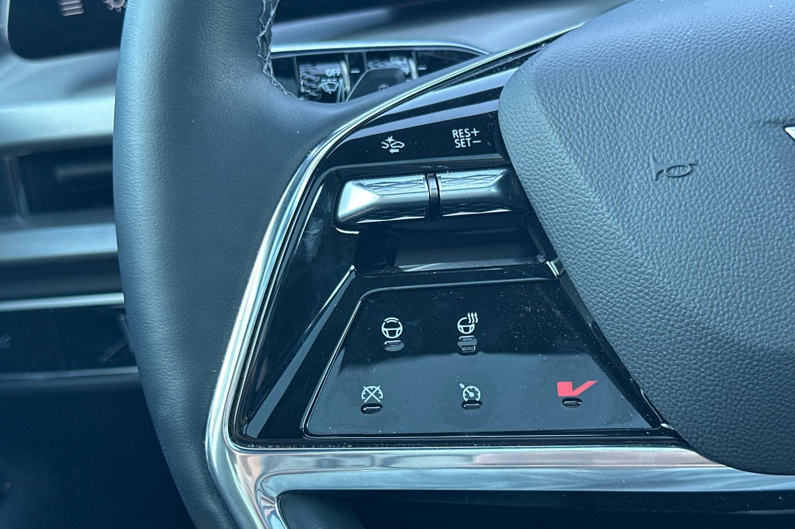 Certified 2026 Cadillac Vistiq Sport AWD/4WD image 33