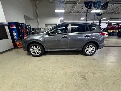 Used 2015 Toyota RAV4 Limited AWD/4WD image 2