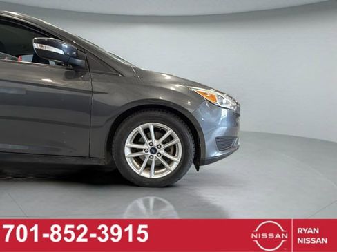 Used 2017 Ford Focus SE w/ Cold Weather Package image 20