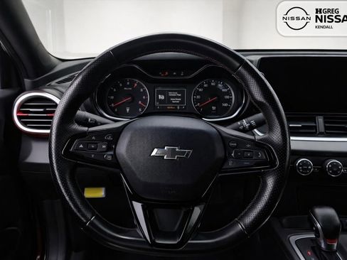 Used 2025 Chevrolet Trax RS w/ Driver Confidence Package FWD image 7