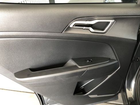 Used 2024 Kia Sportage LX image 41