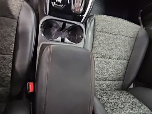 Used 2024 Chevrolet Colorado Z71 image 21