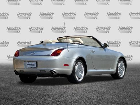 Used 2004 Lexus SC 430 Convertible RWD image 5