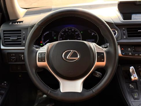 Used 2012 Lexus CT 200h Premium image 40