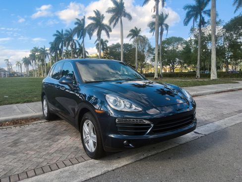 Used 2014 Porsche Cayenne AWD/4WD image 1