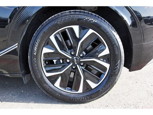Certified 2023 Kia EV6 Wind RWD image 35