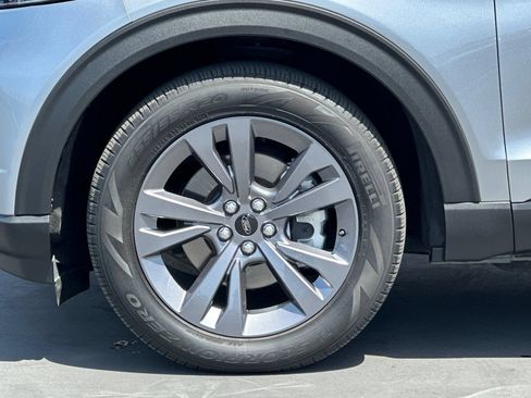 Certified 2023 Ford Explorer XLT w/ Equipment Group 202A RWD image 28