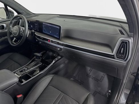 Used 2024 Kia Sorento SX Prestige image 31