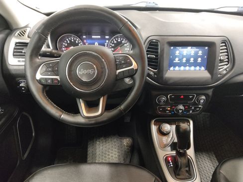 Used 2019 Jeep Compass Latitude w/ Popular Equipment Group AWD/4WD image 22