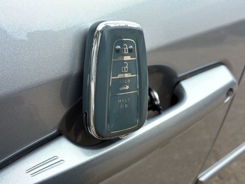 Used 2024 Toyota RAV4 XLE w/ Convenience Package image 45