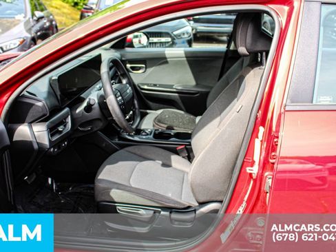 Used 2025 Kia K4 FWD image 14