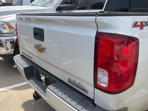 Used 2017 Chevrolet Silverado 1500 High Country AWD/4WD image 5