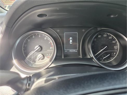 Used 2024 Toyota Camry SE w/ Cold Weather Package FWD image 17
