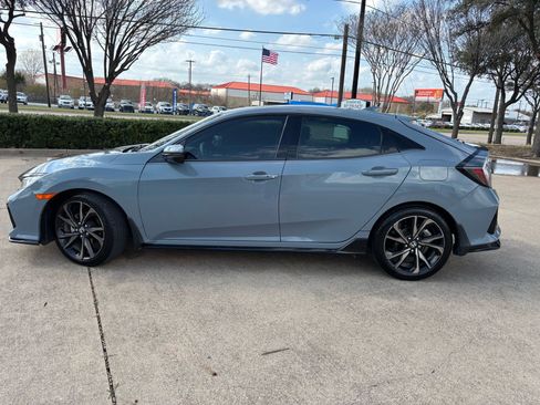 Used 2019 Honda Civic Sport Touring image 10