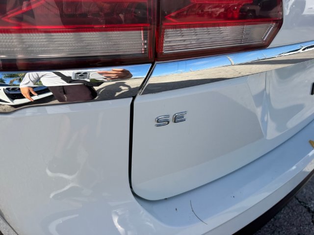 Certified 2022 Volkswagen Atlas SE FWD image 13