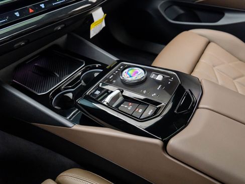 Certified 2024 BMW 530i xDrive w/ Convenience Package image 13