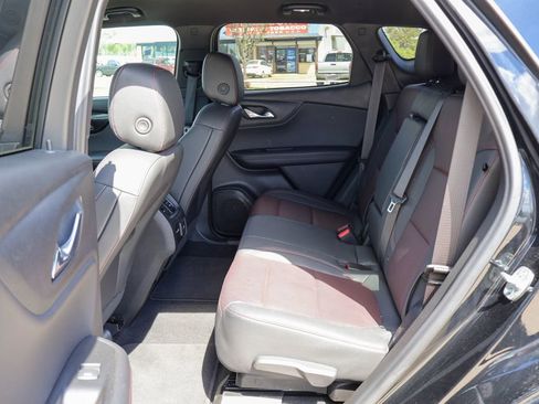Used 2025 Chevrolet Blazer RS FWD image 9