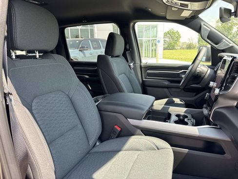 New 2026 RAM 1500 Big Horn AWD/4WD image 24