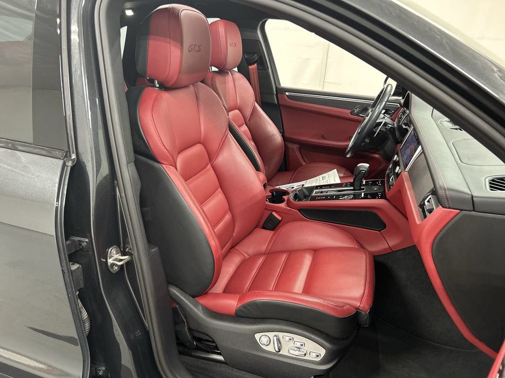 Certified 2023 Porsche Macan GTS AWD/4WD image 24