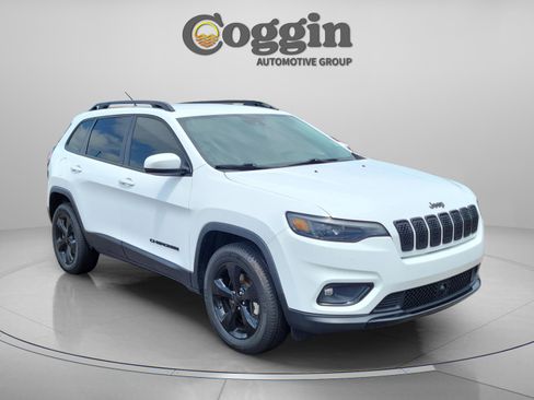 Used 2021 Jeep Cherokee Latitude Plus AWD/4WD image 7