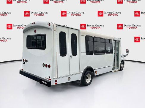 Used 2017 Ford E-450 and Econoline 450 Super Duty w/ Shuttle Bus Prep Package image 7