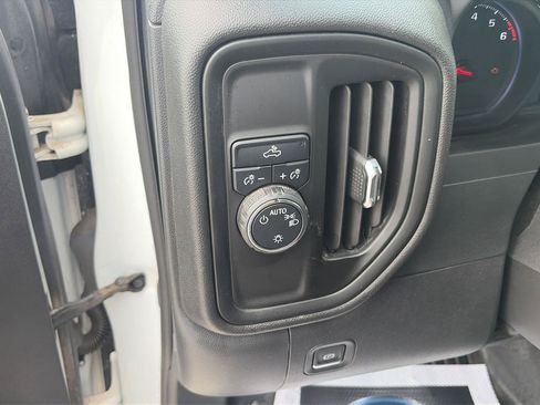 Used 2022 Chevrolet Silverado 1500 W/T RWD image 14