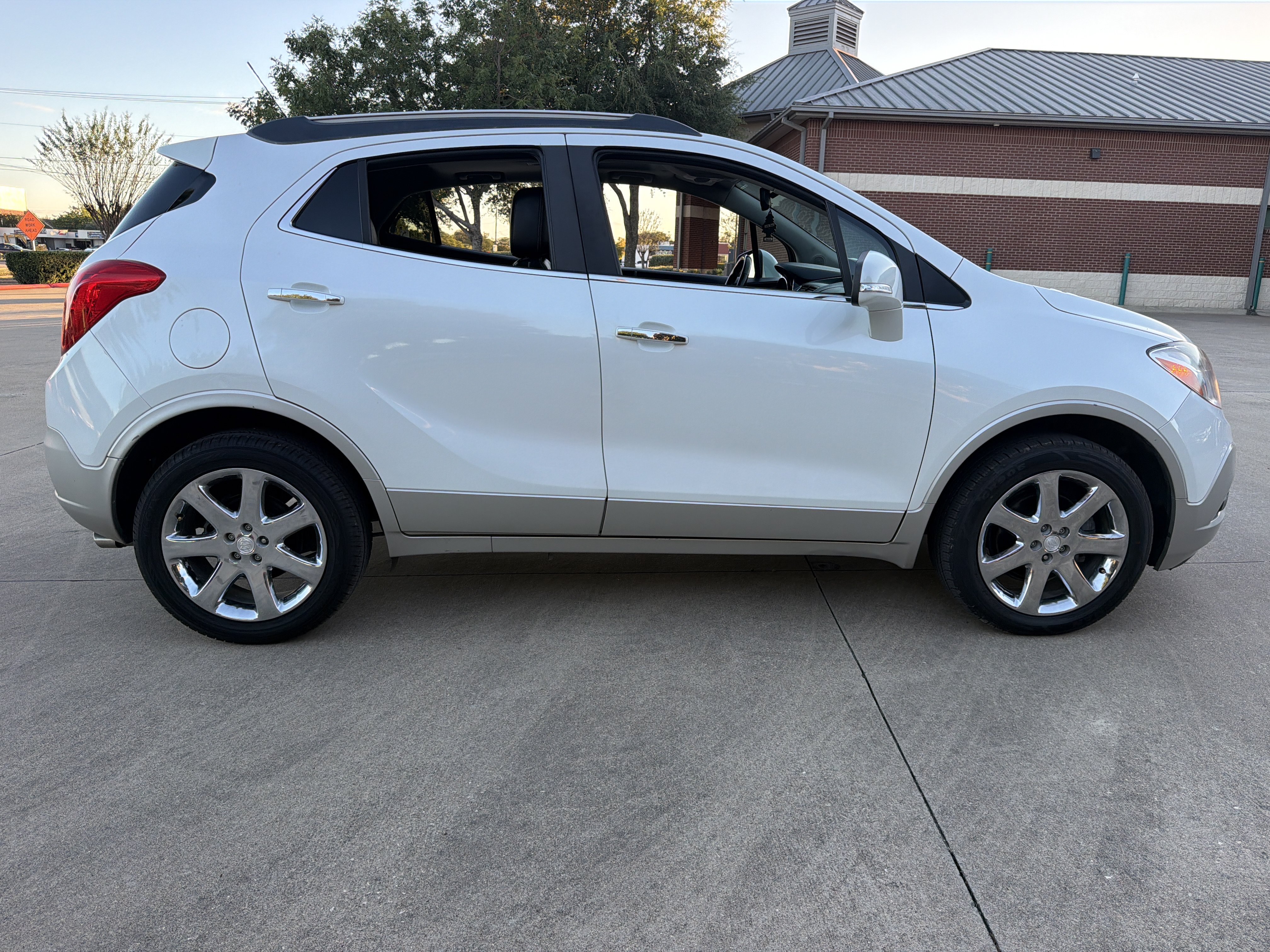Used 2016 Buick Encore Premium w/ Experience Buick Package AWD/4WD image 8