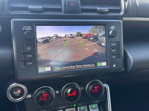 Used 2022 Toyota GR86 w/ ALL Weather Mat Package (TMS) RWD image 26