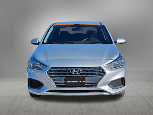 Used 2021 Hyundai Accent SE image 9