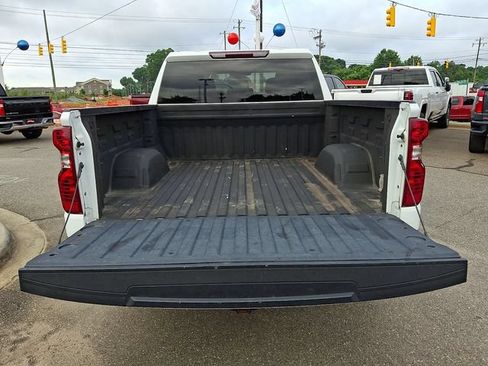 Used 2022 Chevrolet Silverado 1500 Custom AWD/4WD image 21