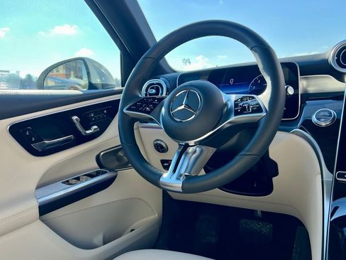 Certified 2026 Mercedes-Benz GLC 300 4MATIC image 12