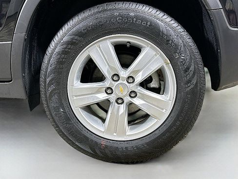 Used 2022 Chevrolet Trax LT w/ LT Convenience Package image 30