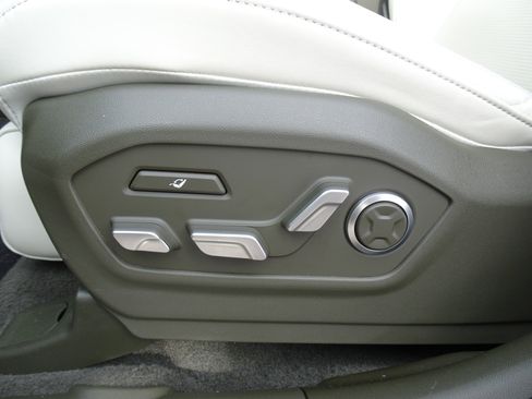 Used 2024 Hyundai Santa Fe Calligraphy image 10