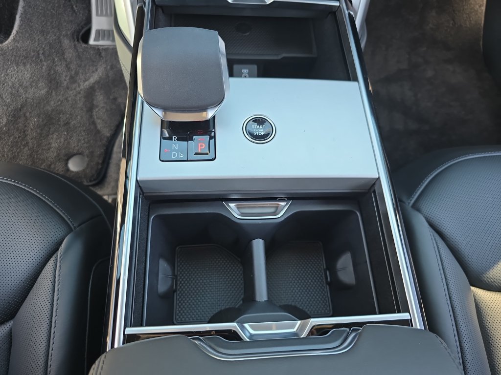 New 2026 Land Rover Range Rover SE AWD/4WD image 26